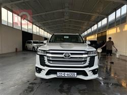 تۆیۆتا لاند کروزەر